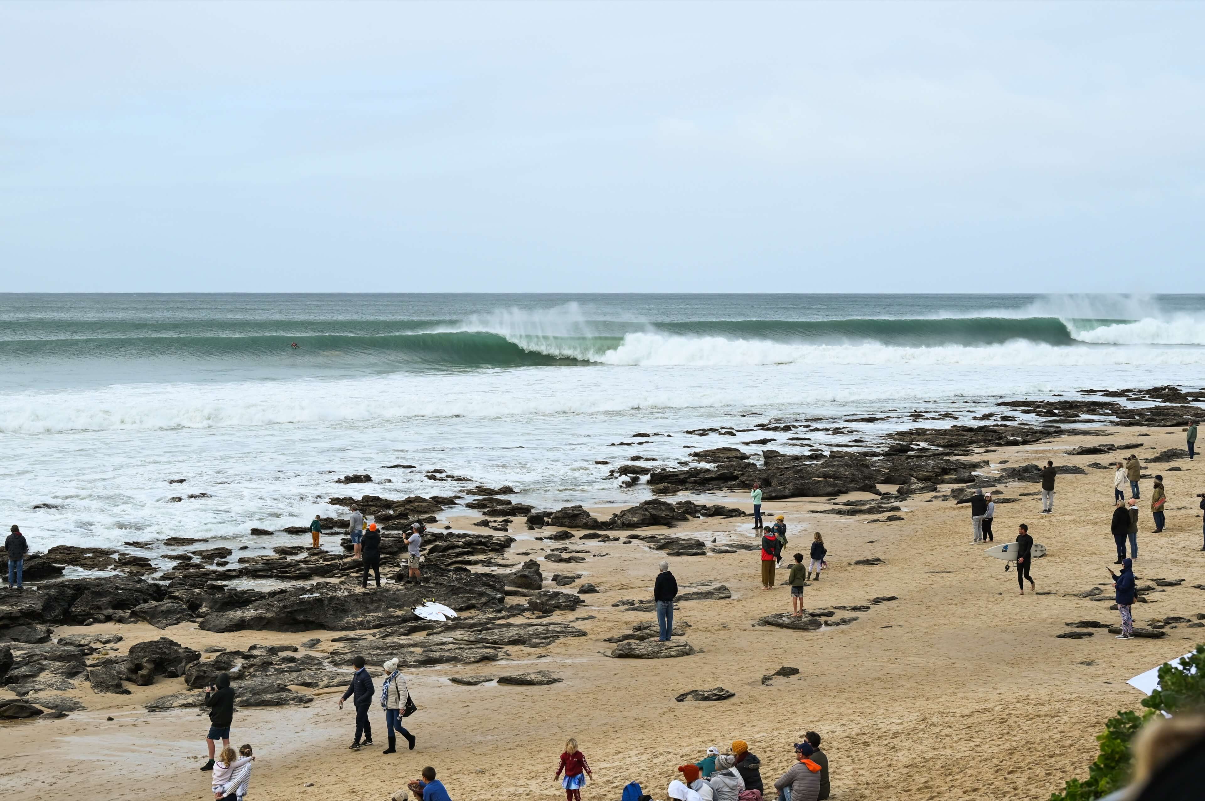 Watch the World's Best Surfers at Supertubes 4 of 9