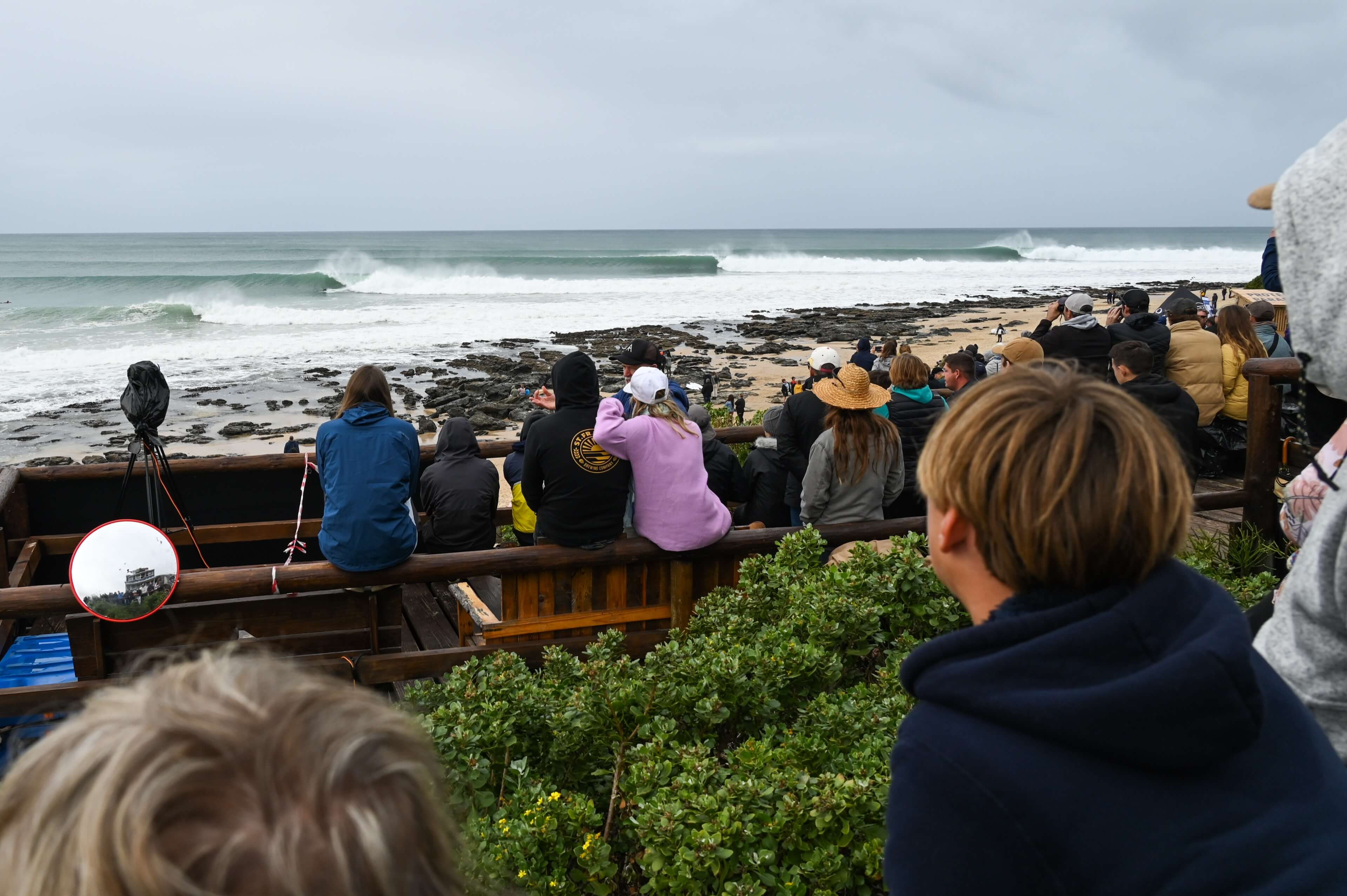 Watch the World's Best Surfers at Supertubes 5 of 9